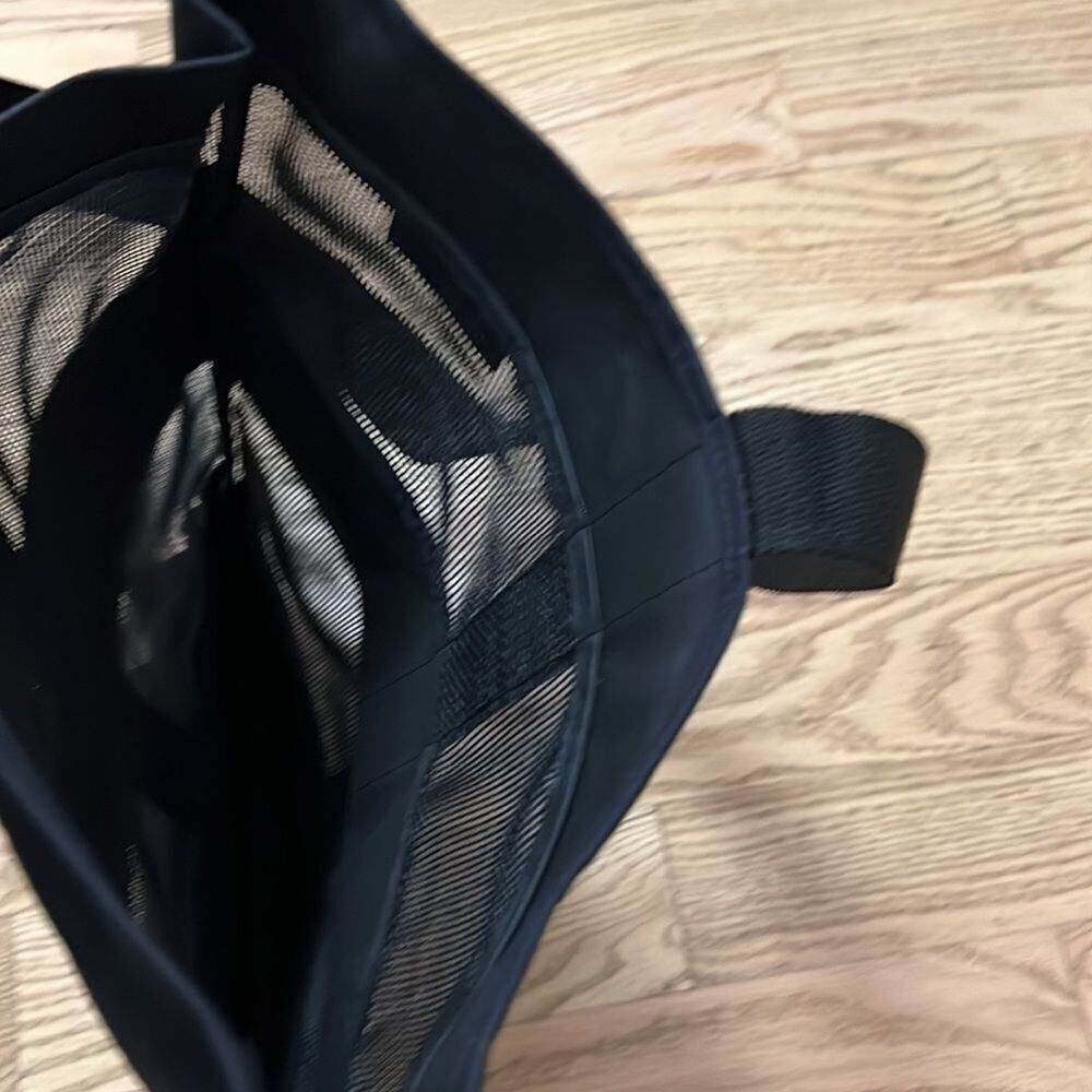 ‎SHISEIDO BLACK BAG - Picture 6 of 7